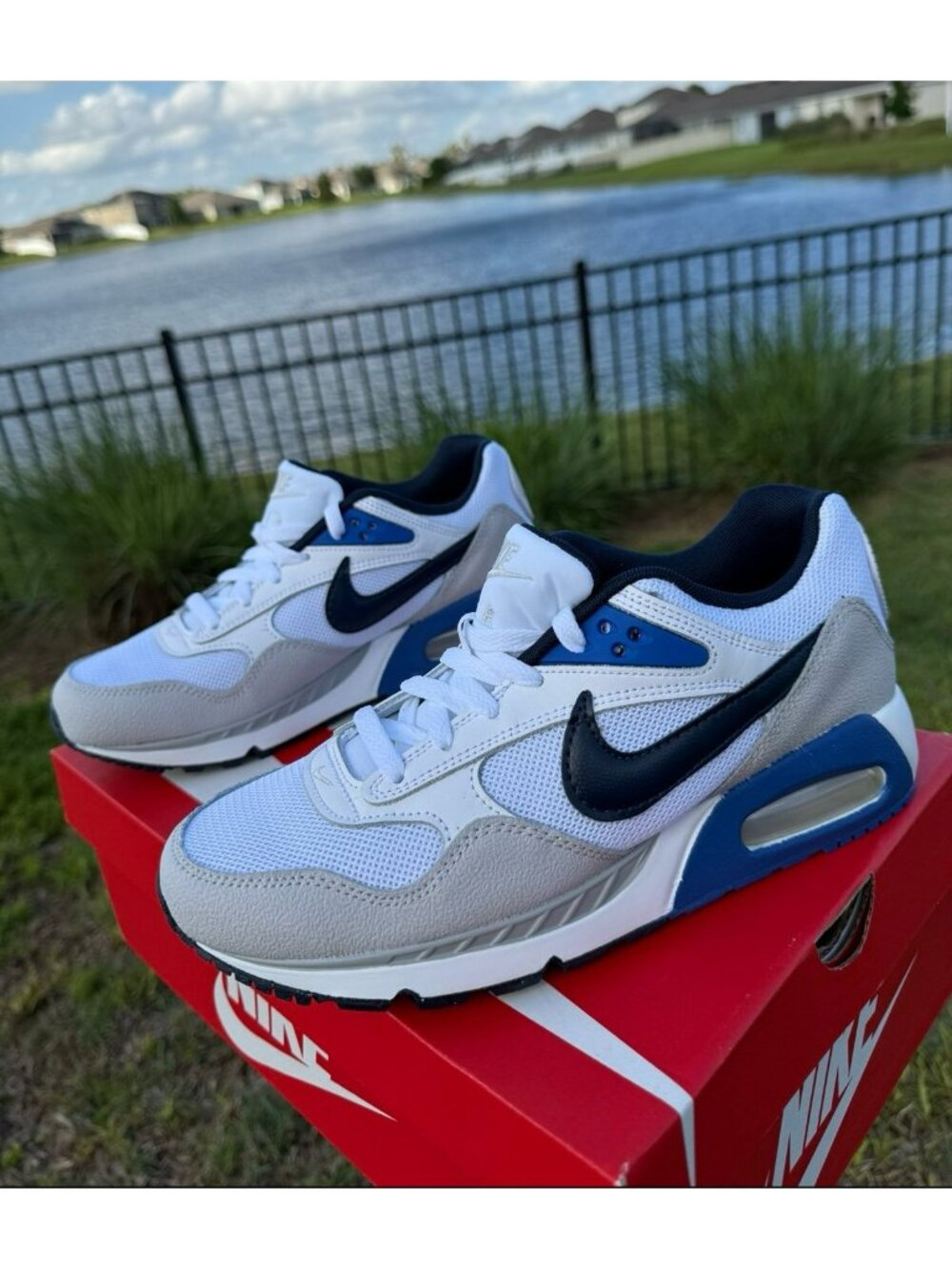 8.5 WOMEN'S NIKE AIR MAX CORRELATE WHITE / BLUE 511416-126 SNEAKERS SPORTSWEAR - Picture 4 of 9